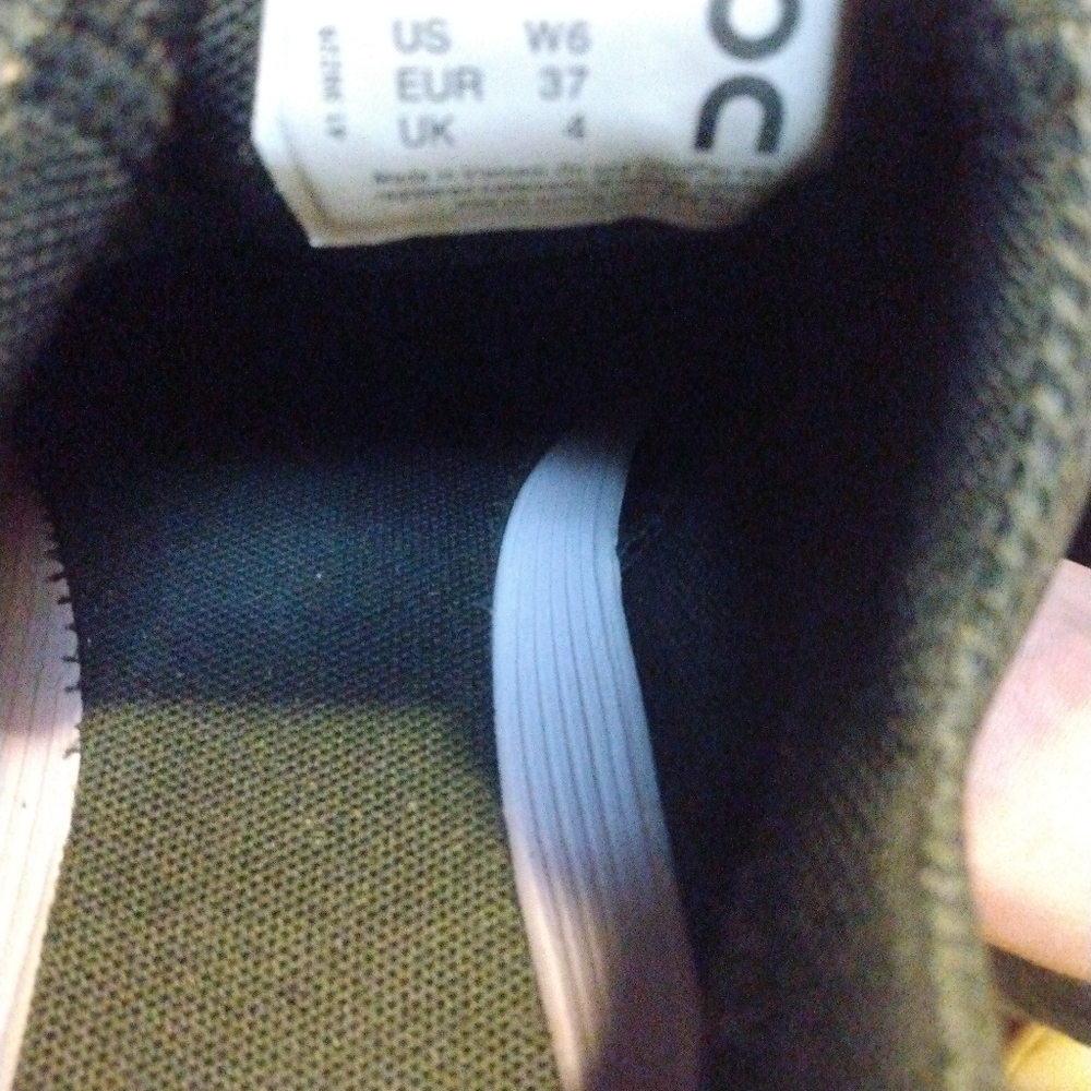 Running shoes